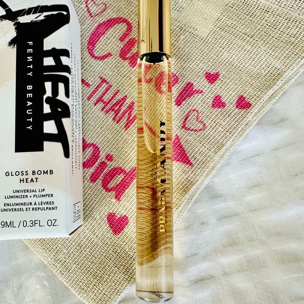 Fenty Beauty Fussy Heat Gloss Bomb Heat Lip Plumbing Luminizer & Prada Candy #6